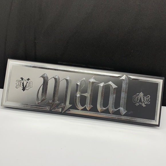 Kat Von D MetalMatte Metal Matte Palette - Picture 2 of 6